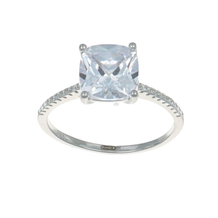 Anello in argento solitario con zircone centrale e zirconi ai lati