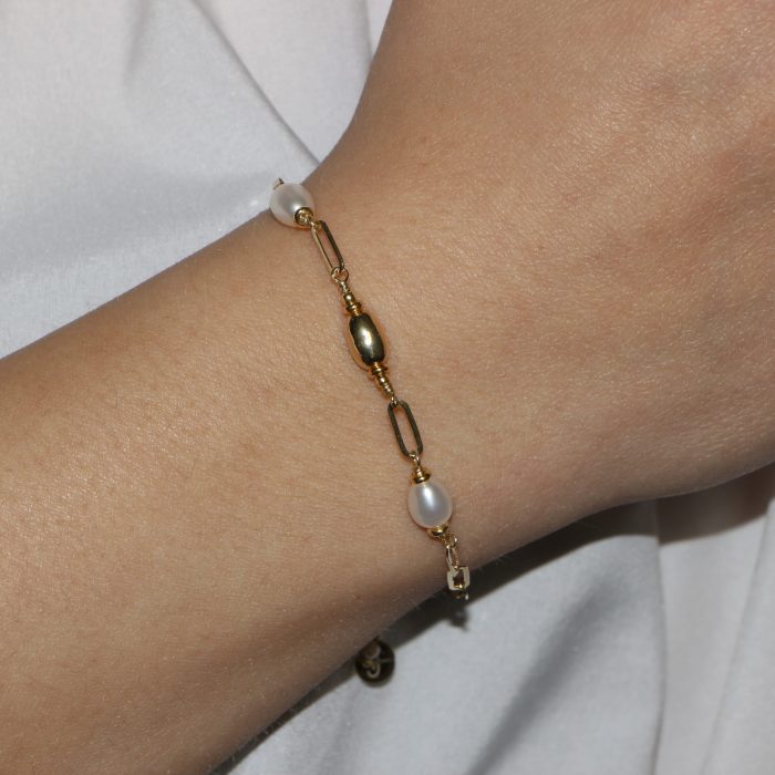 Bracciale catena in argento placcato oro con perle pregiate