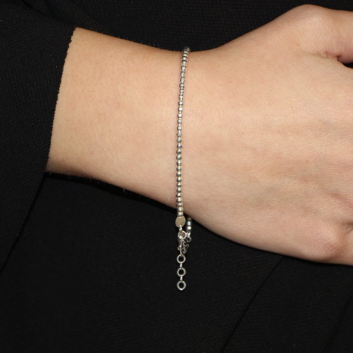 Bracciale in argento con sfere sfaccettate