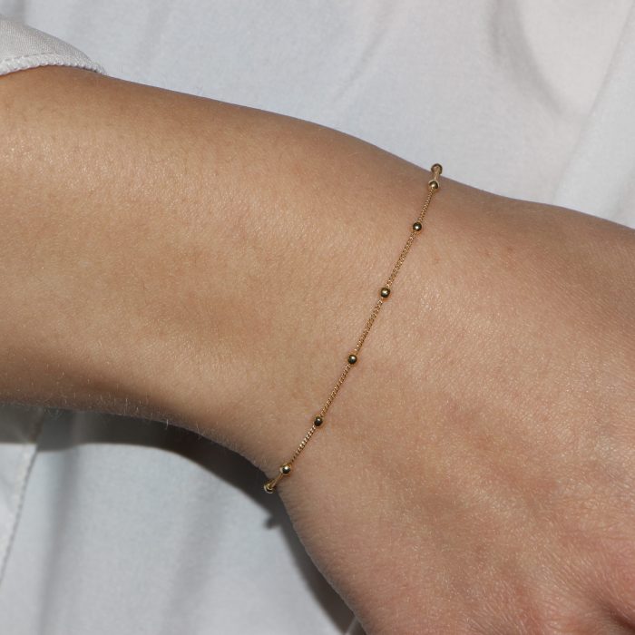Bracciale in argento placcato oro con sferette