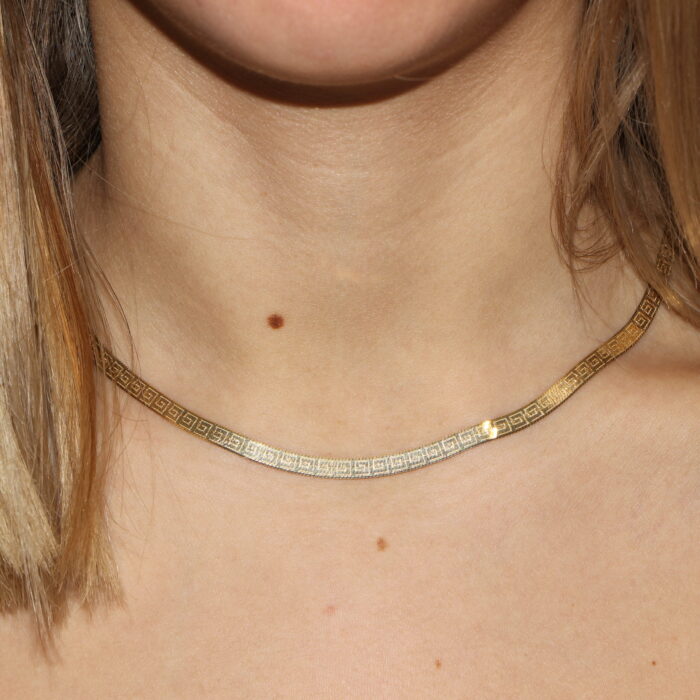 Collana in argento placcato oro piattina con fantasia