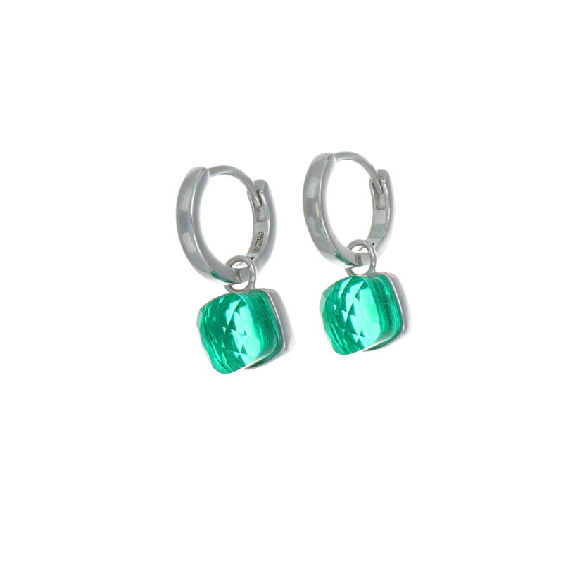 Orecchini in argento cerchietto con cubo verde smeraldo pendente